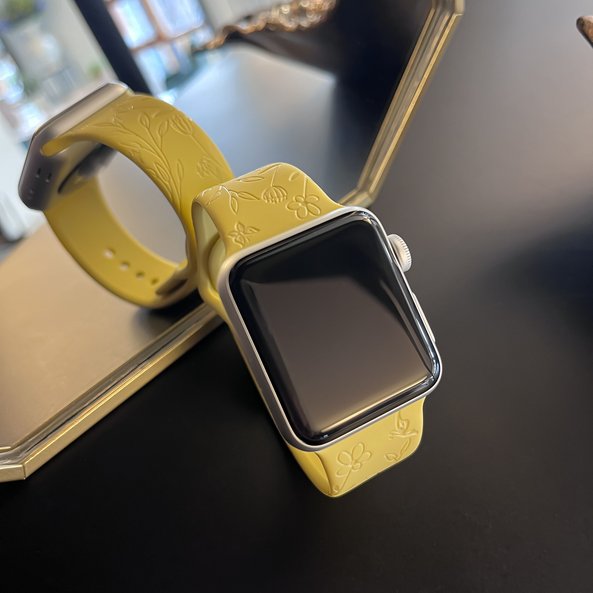 Cinturino sport con stampa per Apple Watch - giallo floreale