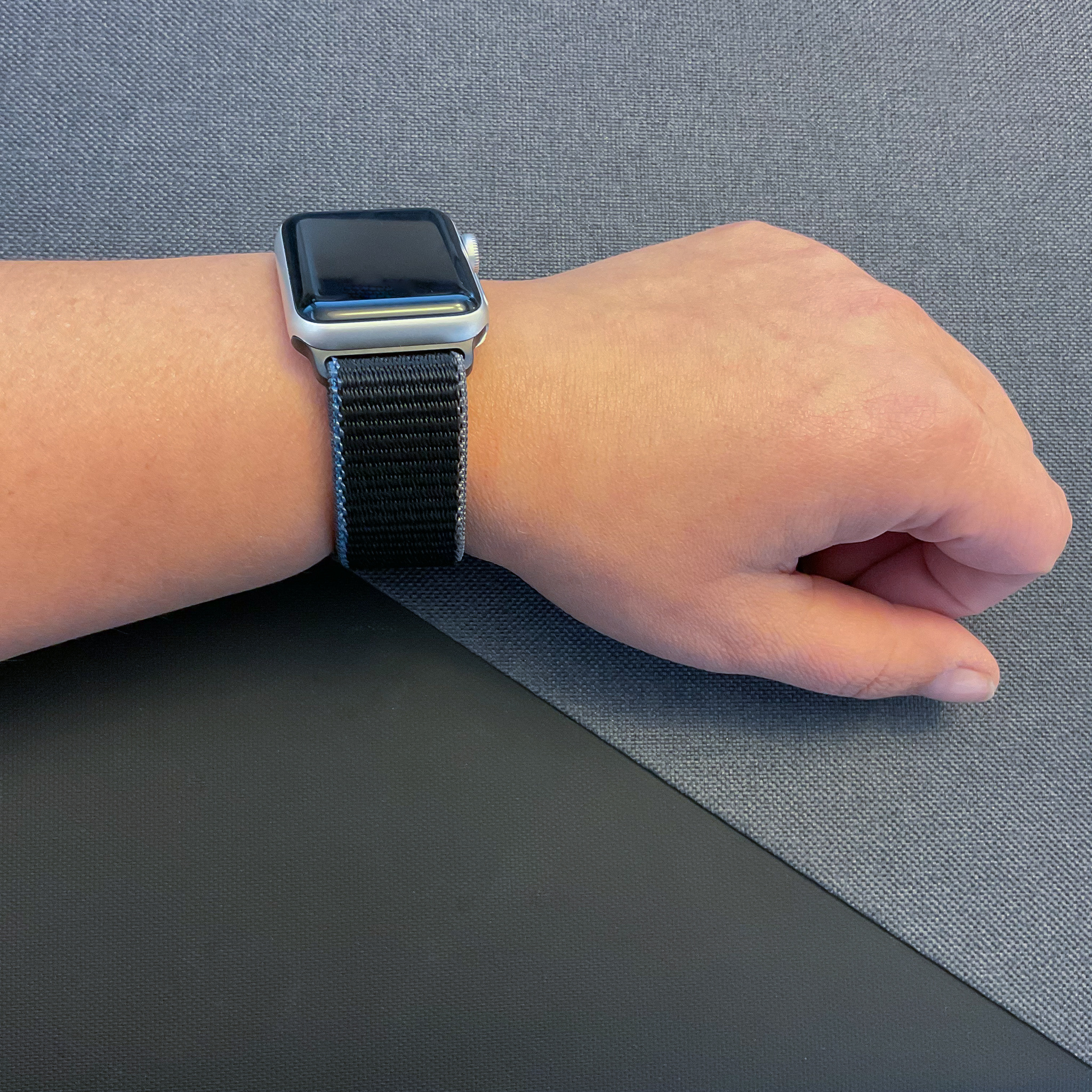 Cinturino nylon sport loop per Apple Watch - carbone