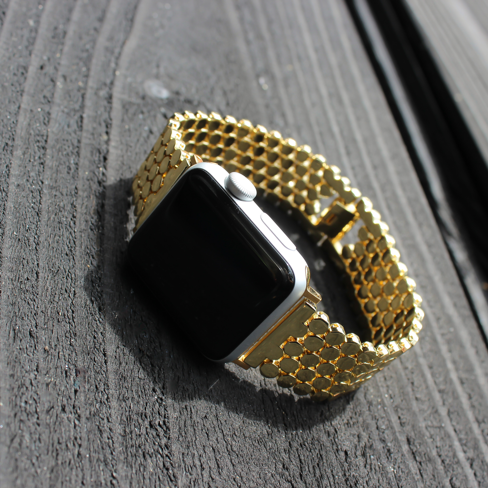 Cinturino a maglie in acciaio a forma di pesce per Apple Watch - oro