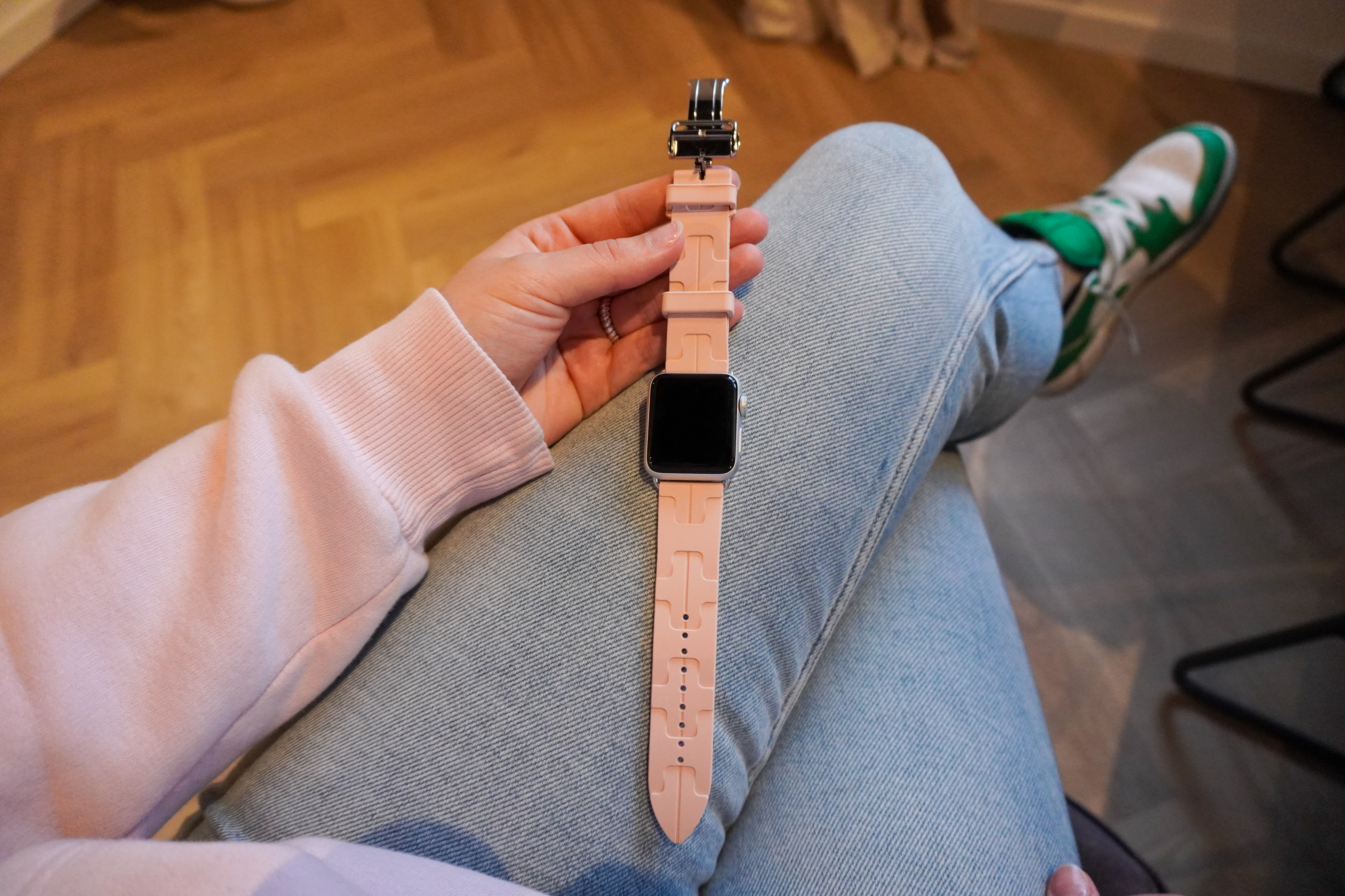 Cinturino sport Hermès simple tour kilim Apple Watch - sabbia rosa