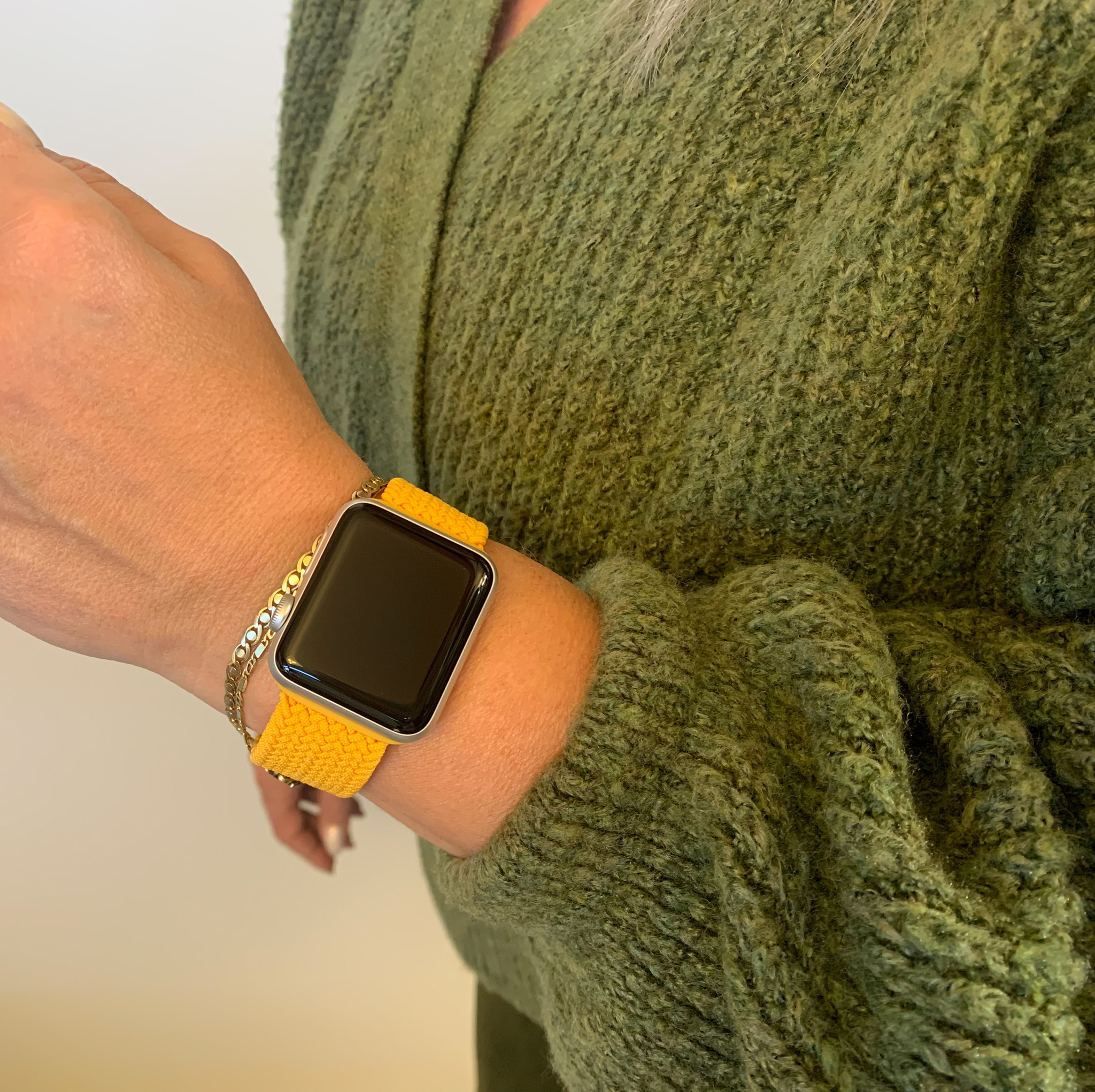 Cinturino Solo intrecciato in nylon per Apple Watch - mais
