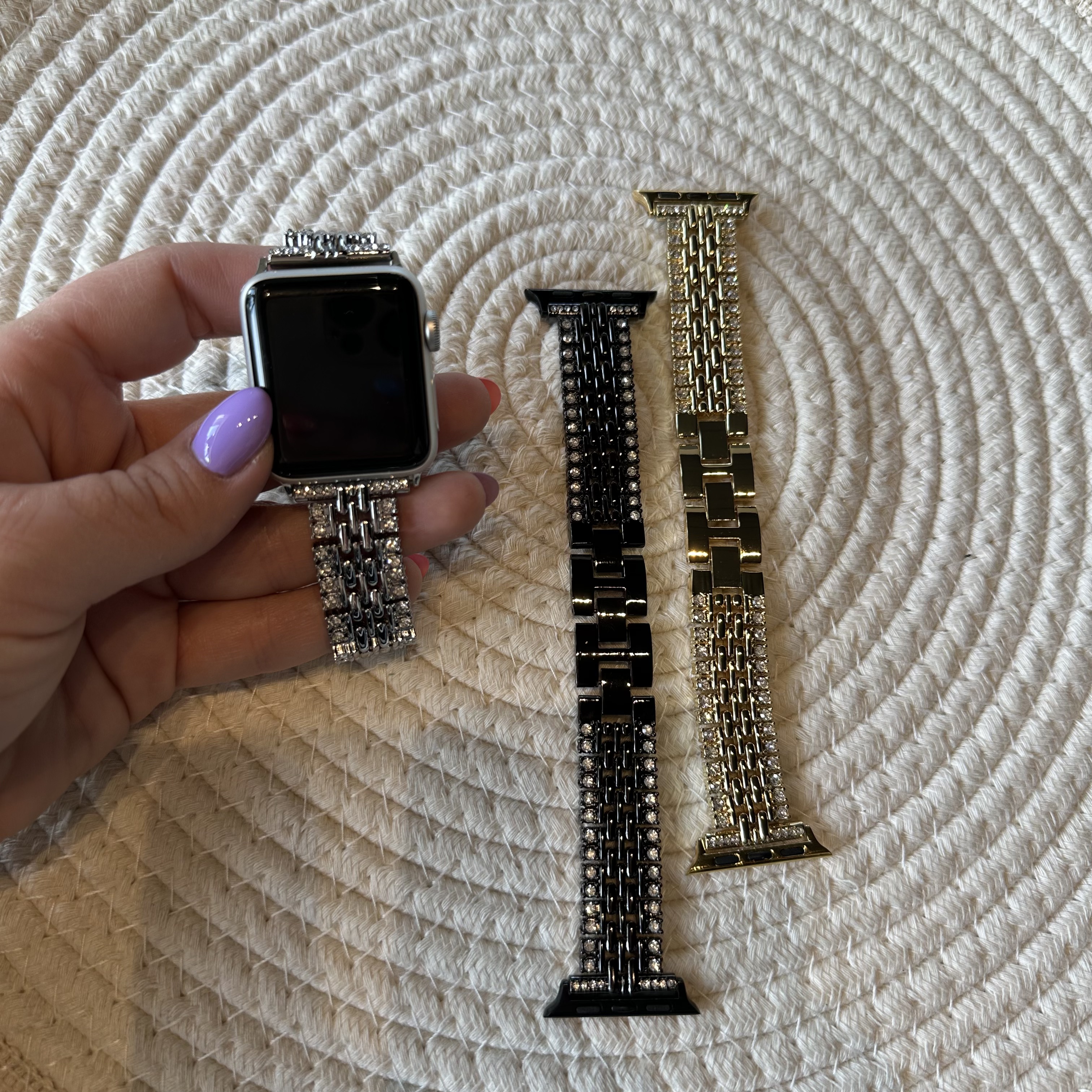 Cinturino a maglie in acciaio diamantate Eline per Apple Watch - nero