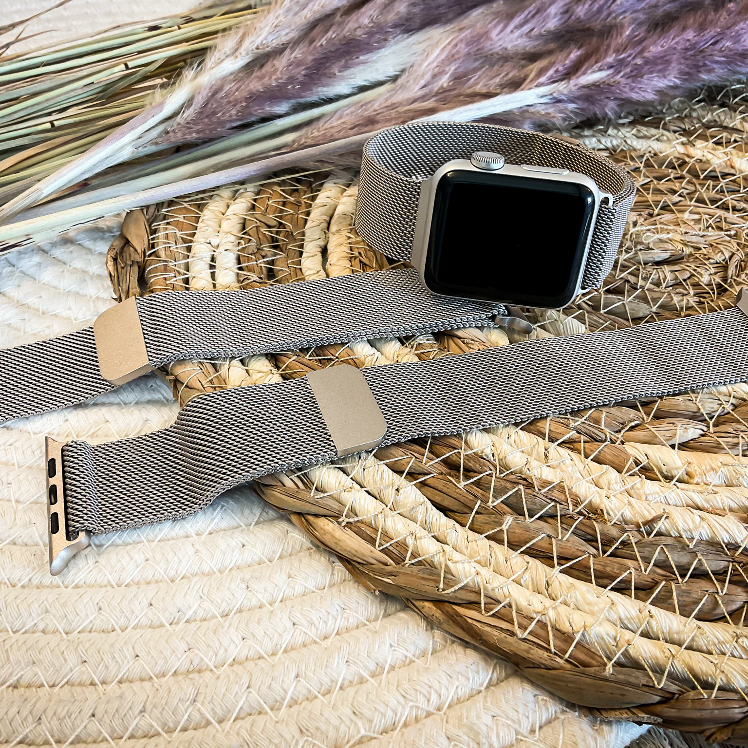 Cinturino loop in maglia milanese per Apple Watch - galassia