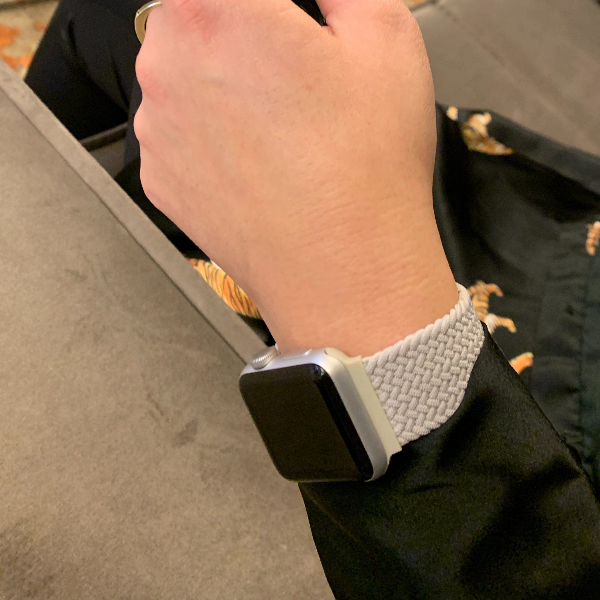 Cinturino Solo intrecciato in nylon per Apple Watch - grigio chiaro