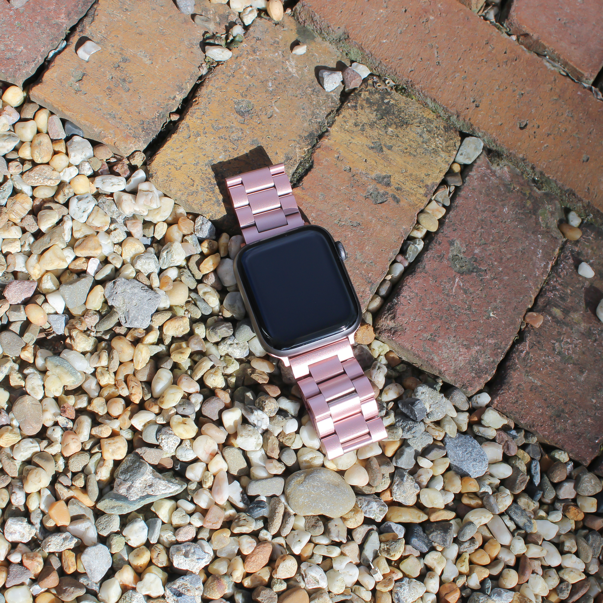 Cinturino a maglie in acciaio con perline per Apple Watch - rosa rossa