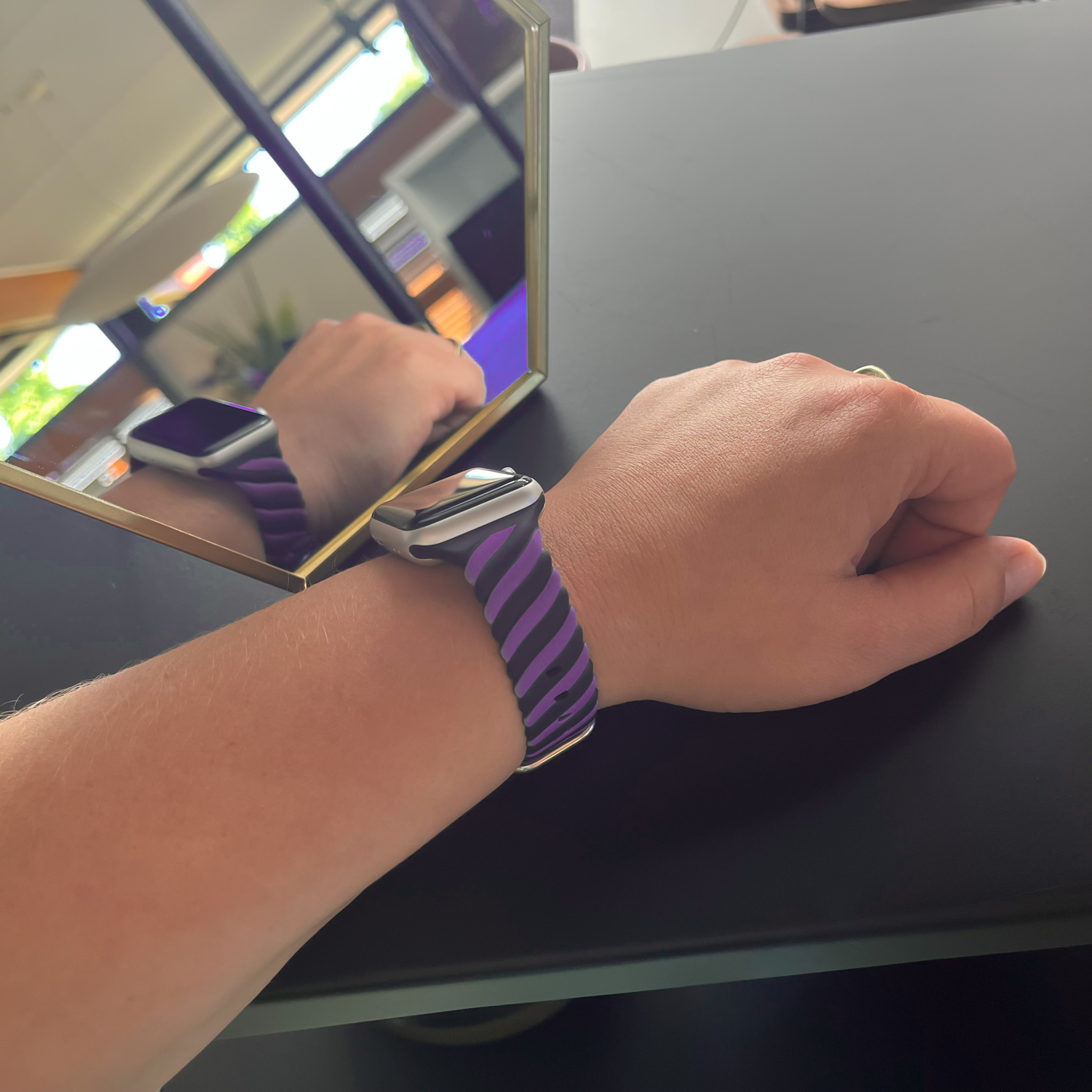 Cinturino sport swirl per Apple Watch - nero viola