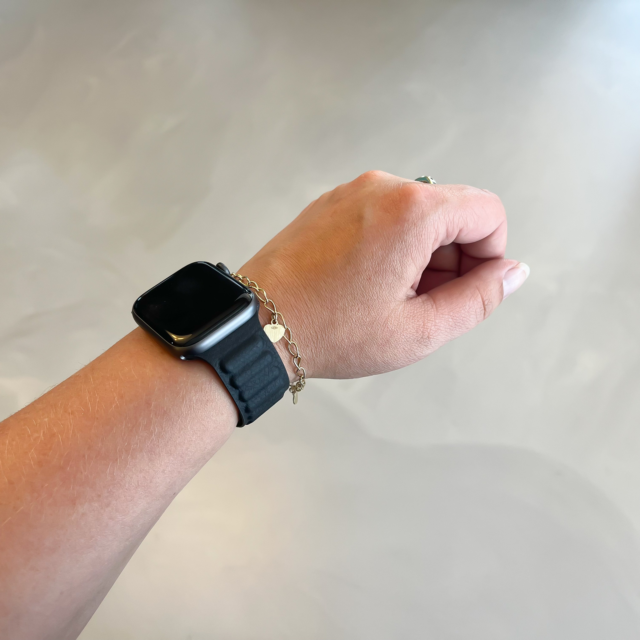 Cinturino singolo in pelle per Apple Watch - nero