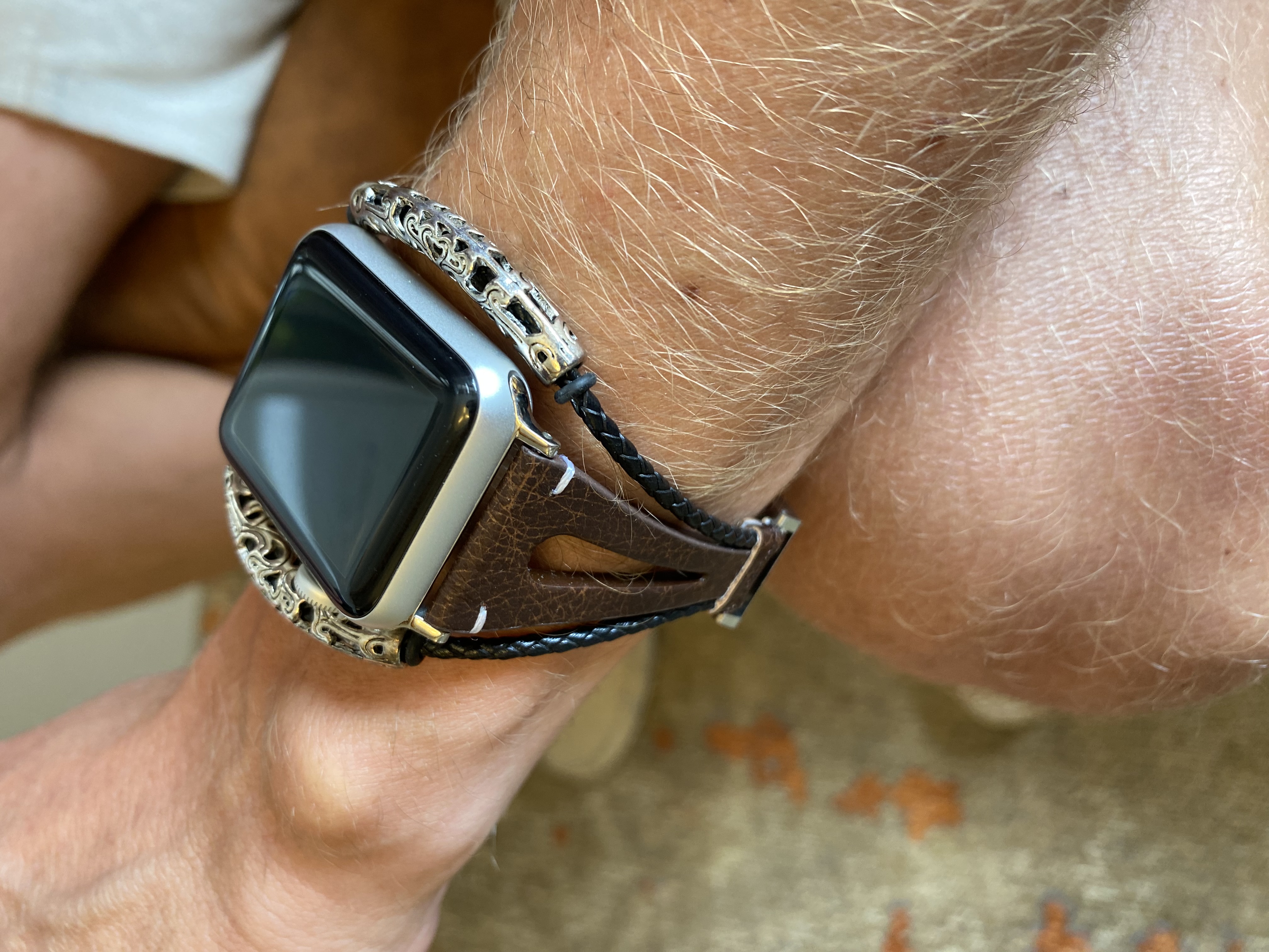 Cinturino gioiello in pelle robusto per Apple Watch - Marrone scuro