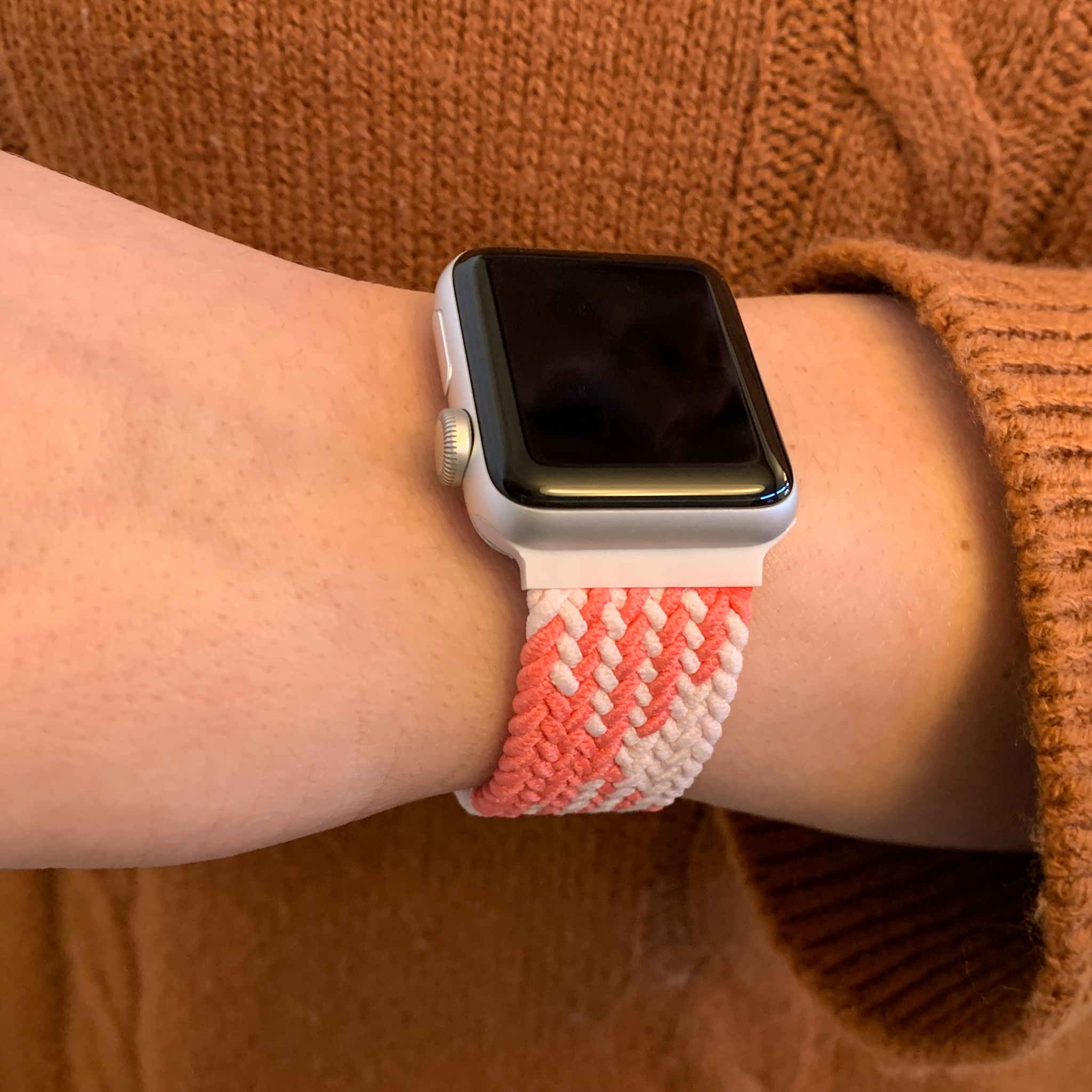 Cinturino Solo intrecciato in nylon per Apple Watch - rosa bianco