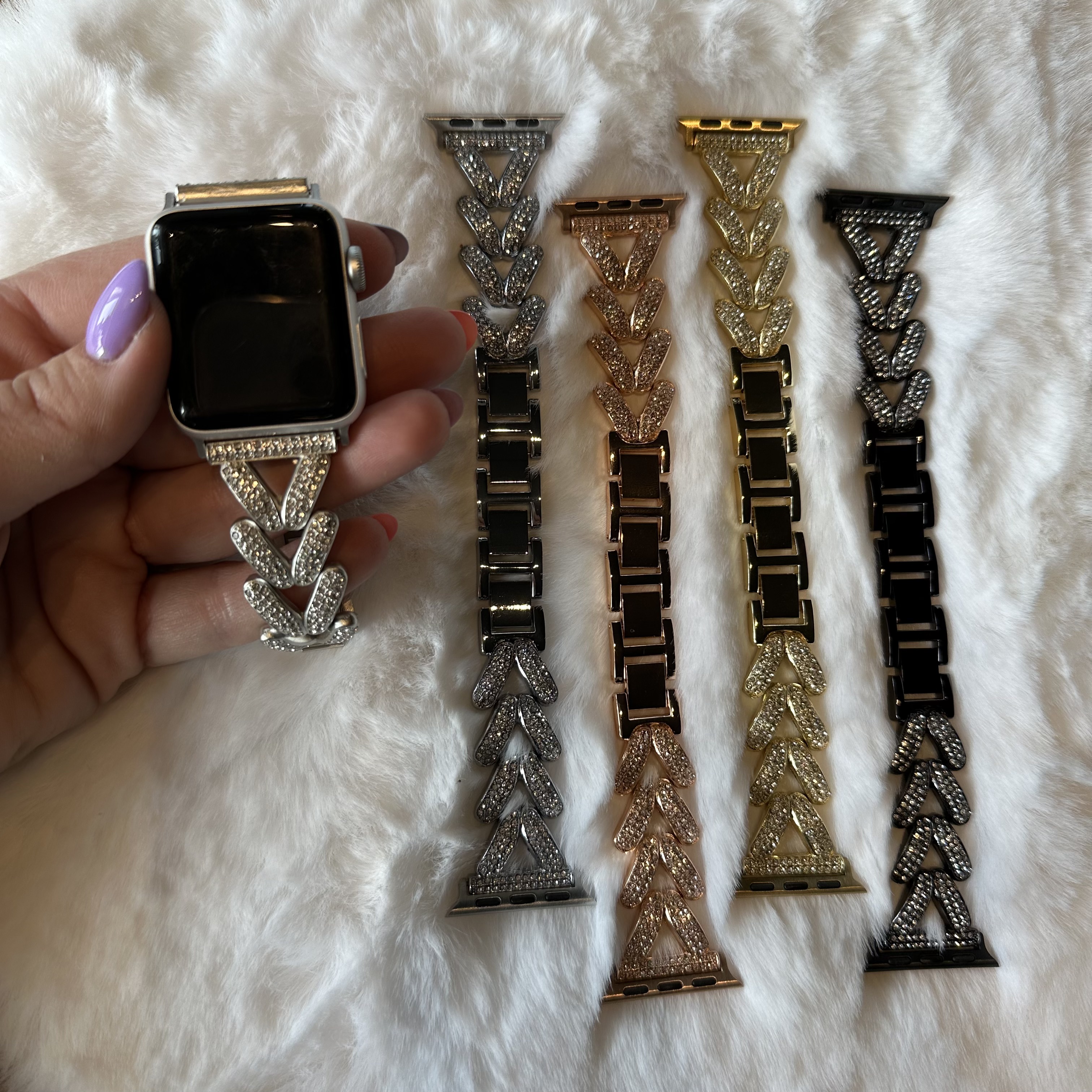 Cinturino a maglie in acciaio a forma di cuore per Apple Watch - Faye oro